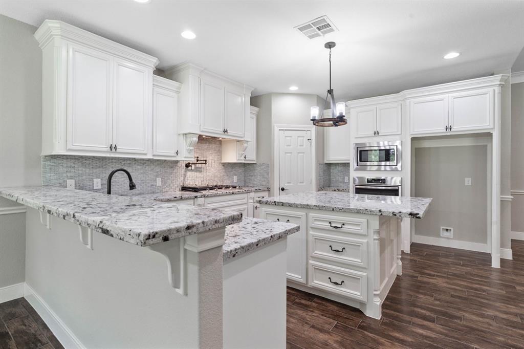17006 N Saba Court Splendora TX 77372 Rio Vista Open House Hosted by Melissa Brown REALTOR Red Hawk Property Team powered by JLA Realty Kitchen 17006 N Saba Court Splendora TX 77372 Rio Vista Open House Hosted by Melissa Brown REALTOR Red Hawk Property Team powered by JLA Realty Kitchen