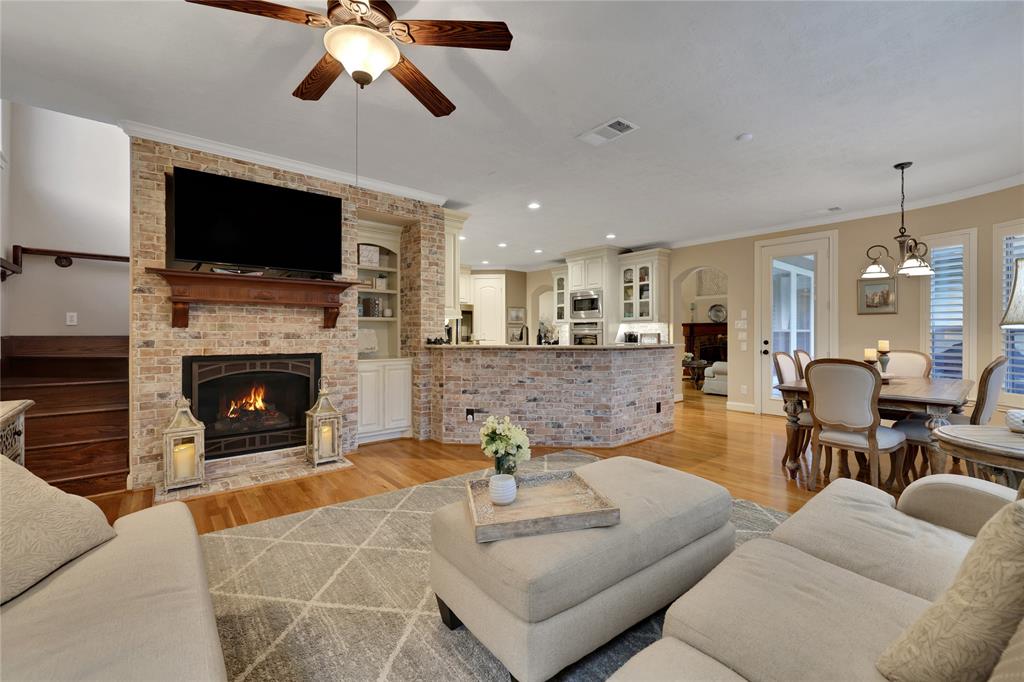 2814 S Cotswold Manor Drive Kingwood TX 77339 Barrington Schedule a Private Showing with a Member of the Red Hawk Property Team brokered by JLA Realty Living Room 2814 S Cotswold Manor Drive Kingwood TX 77339 Barrington Schedule a Private Showing with a Member of the Red Hawk Property Team brokered by JLA Realty Living Room