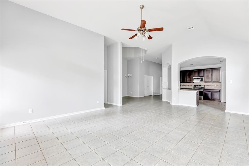 30510 Legend Oaks CT Magnolia TX 77355 Jessyca Palacios REALTOR Red Hawk Property Team powered by JLA Realty Living Room 30510 Legend Oaks CT Magnolia TX 77355 Jessyca Palacios REALTOR Red Hawk Property Team powered by JLA Realty Living Room