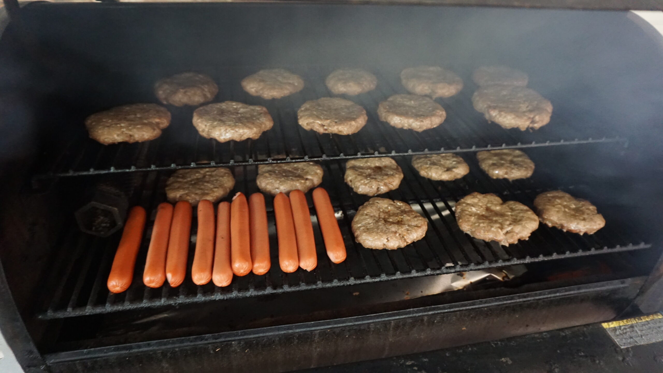 Magnolia Trace Kings Point Village Summer Cookout Hosted by Nicole King Top REALTOR® in Kings Point Village, Kingwood TX on Hazy Hillside CT. Grilled hamburger and hot dogs were served. Magnolia Trace Kings Point Village Summer Cookout Hosted by Nicole King Top REALTOR® in Kings Point Village, Kingwood TX on Hazy Hillside CT. Grilled hamburger and hot dogs were served.
