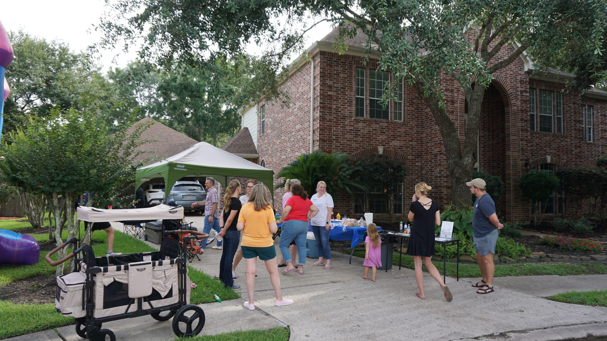 Magnolia Trace Kings Point Village, Kingwood, Texas neighbors gathering for a summer cookout hosted by Nicole King, REALTOR®, best real estate agent, and team member of the Red Hawk Property Team powered by JLA Realty. Magnolia Trace Kings Point Village, Kingwood, Texas neighbors gathering for a summer cookout hosted by Nicole King, REALTOR®, best real estate agent, and team member of the Red Hawk Property Team powered by JLA Realty.